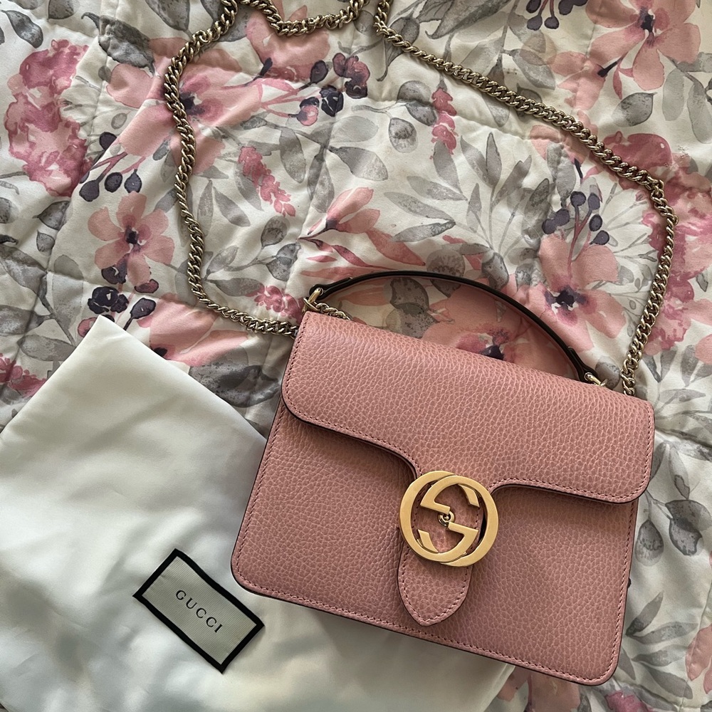 Beautiful Gucci chain bag